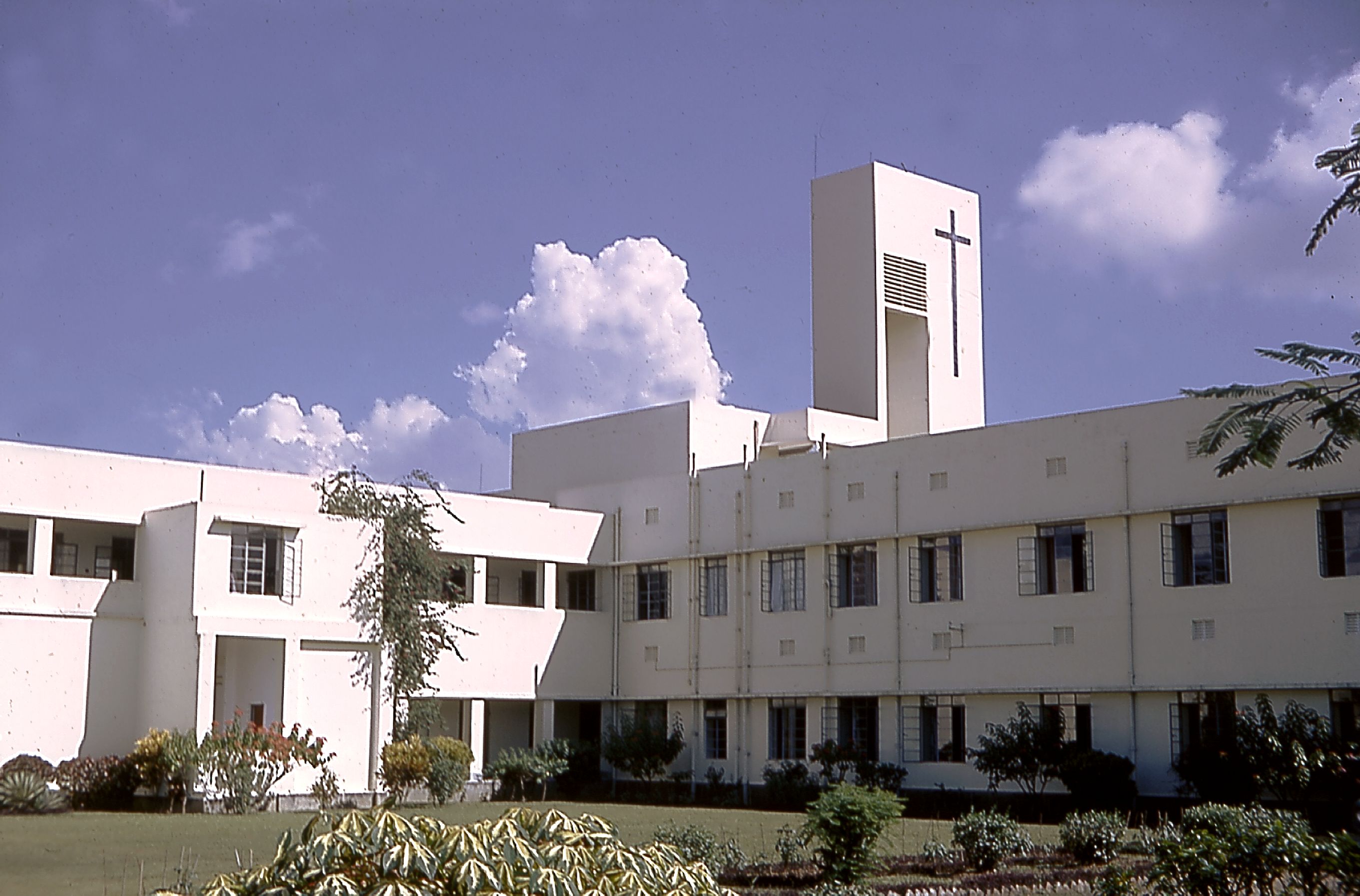 Holy Family Red Crescent Medical College Hospital